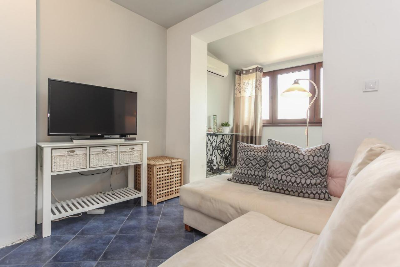 Baratero At Home Apartments โซเฟีย ภายนอก รูปภาพ